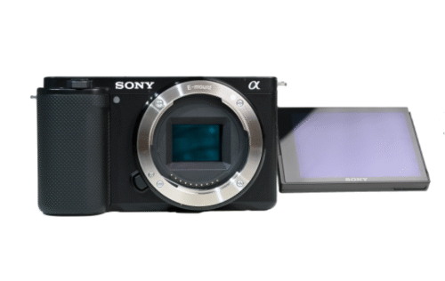 Sony ZV-E10 + Sigma 18-50mm f/2.8 DC DN Contemporary Sony E