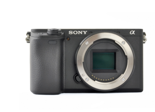 Sony A6400 + E 16-55mm f/2.8 G