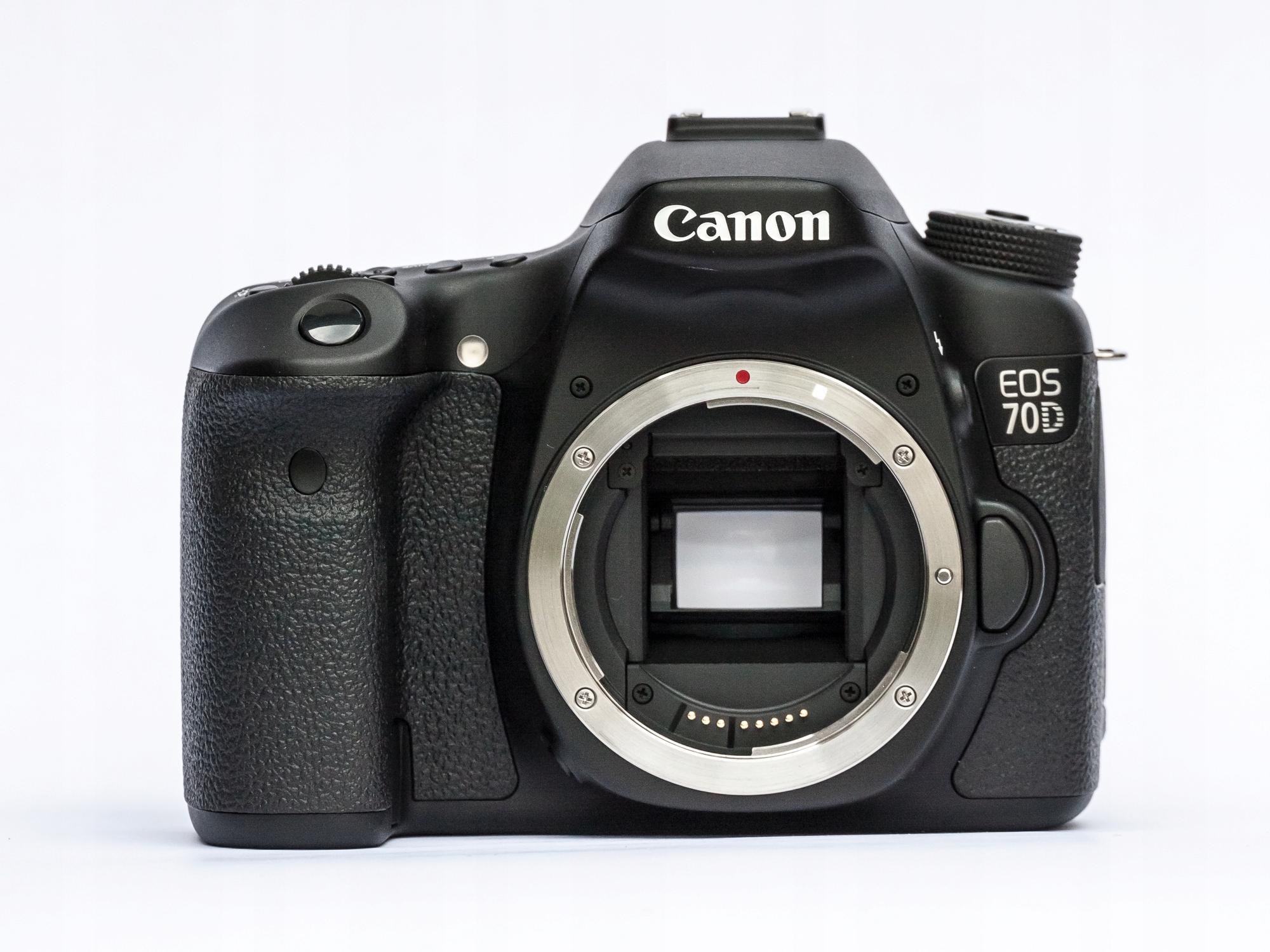 Lustrzanka-Canon-EOS-70D-korpus.png